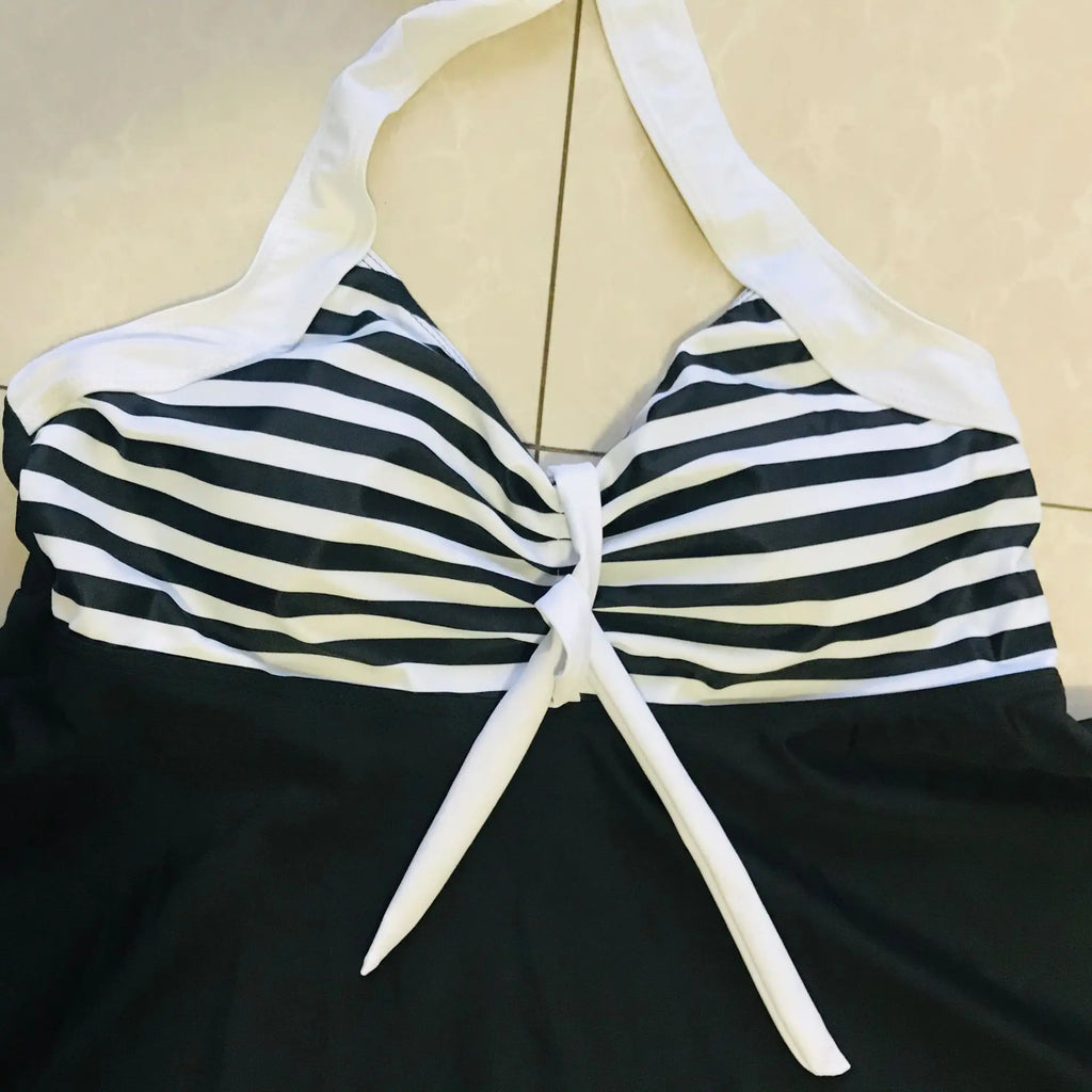 Tankini Plus Size 2 Peças com Vestido | Frente Única e Shorts Listrado