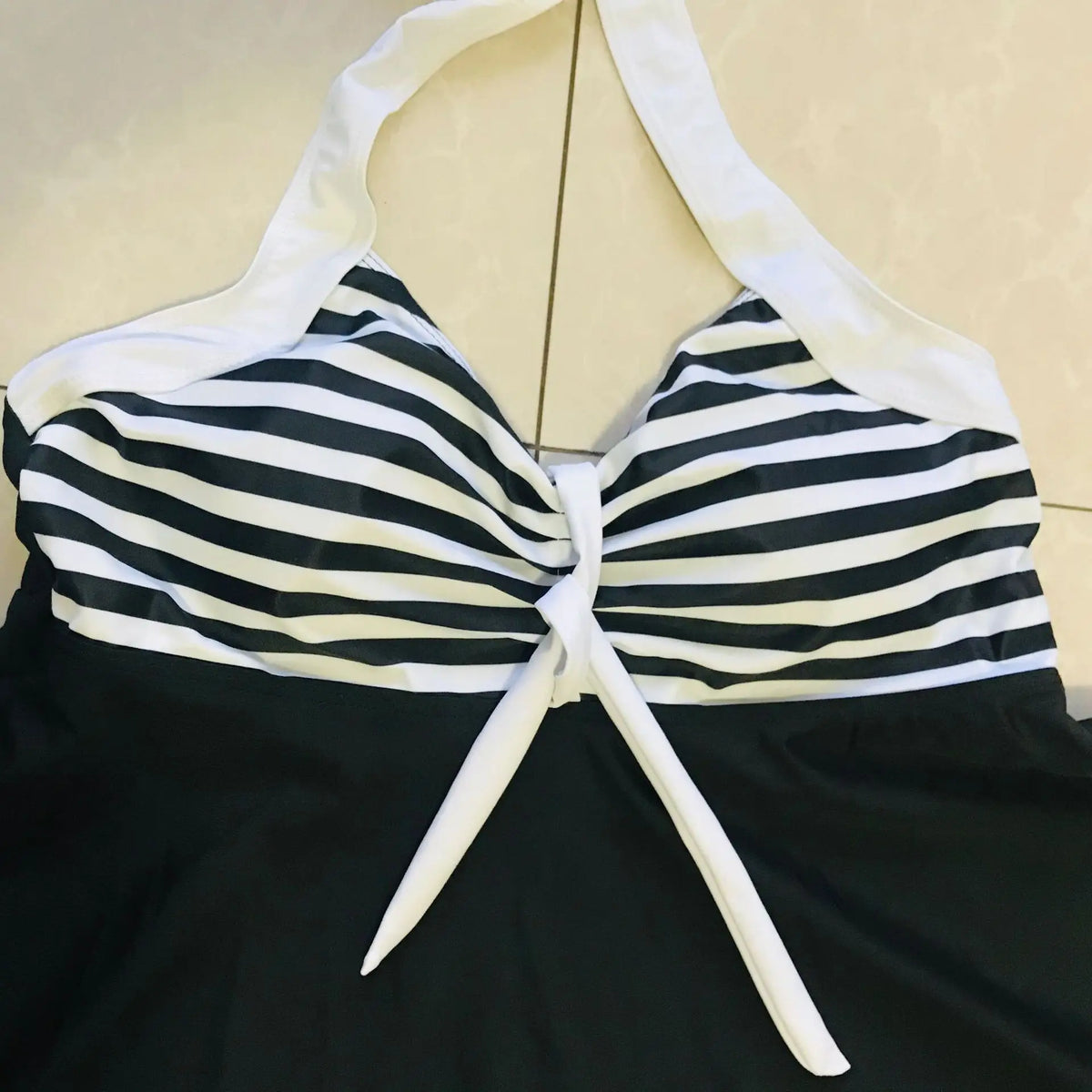 Tankini Plus Size 2 Peças com Vestido | Frente Única e Shorts Listrado